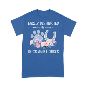 Easily Distracted By Dogs And Horses D06 NQS3122  T-Shirt