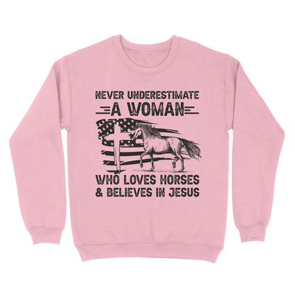 Never underestimate a woman who loves horses and believes in Jesus, horse gifts for girls D03 NQS2680 - Standard Crew Neck Sweatshirt